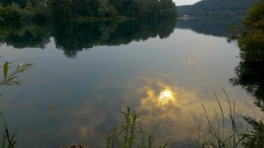 Sunset on the River 'daki manzara - 5K