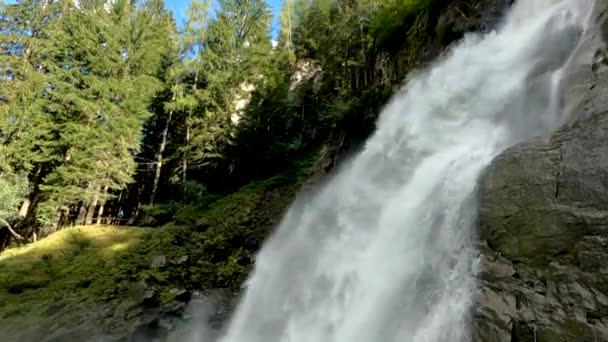 Alpine Landscape Waterfalllares — стоковое видео