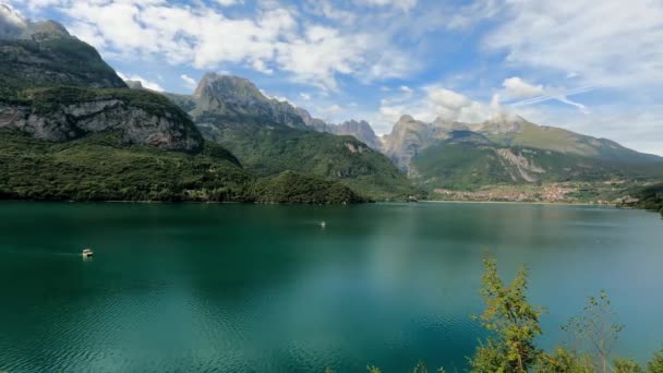 Spectacular Alpine Landscape Lake Molveno — Vídeo de Stock