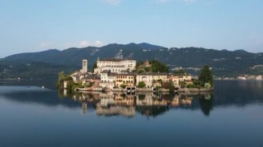  Hava Aracı - Orta Gölü Üzerinde Yaz Manzarası