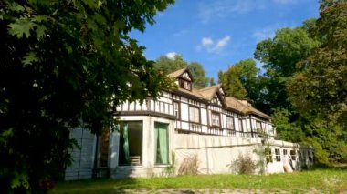 Como Gölü üzerindeki kış manzarası - 5K