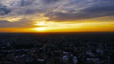  Hava Aracı - Bir İtalyan 'ın Günbatımında Rahatlatıcı Manzara