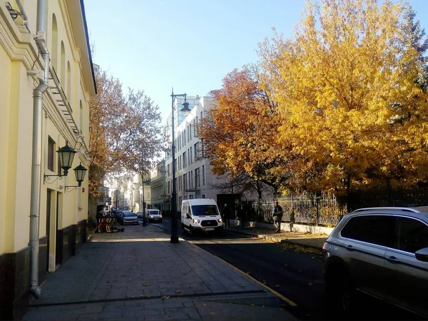 Улица Сретенка Осенью Москва — стоковое фото