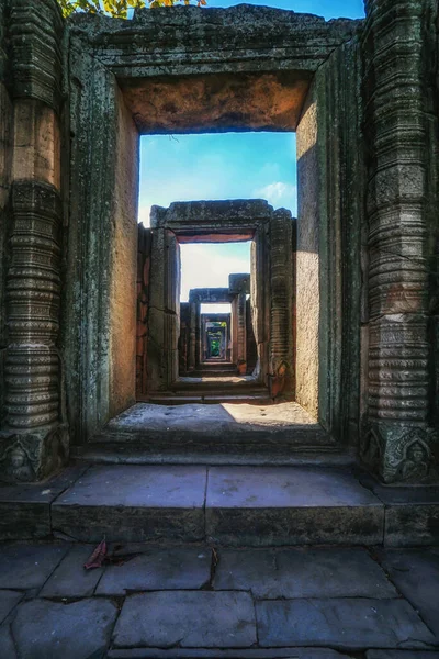 View Phimai Historical Park Prasat Hin Phimai Thailand Blue Sky — Fotografia de Stock