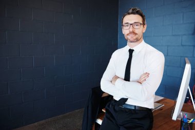 İşlerin ilerlemesi için azim ve tutku gerekir.