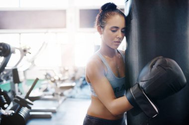 Bazen aklın en güçlü rakibin olur.