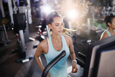 Spor salonu seansına hiçbir şey engel olamaz.