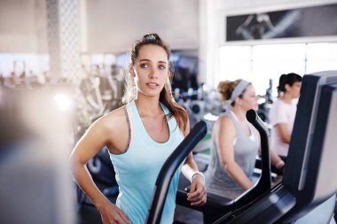 Spor salonuna kaydolmak en iyi karardı.