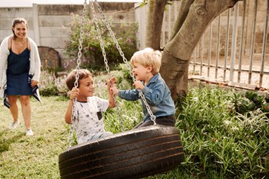 Her gün daha da yakınlaşmalarını izlemek.