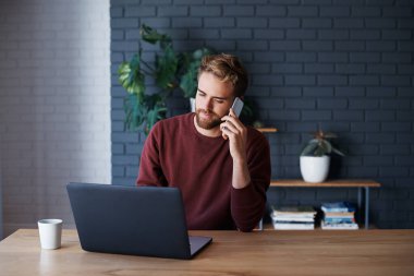 Şu e-postayı açayım....