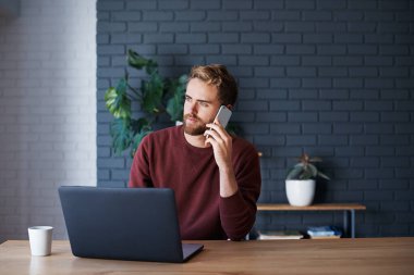 Bir düşüneyim ve seni sonra arayayım.