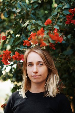 Doğal olarak açan bir güzellik.