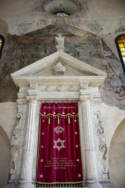 Polonya 'nın Piczw kentindeki eski Yahudi sinagogu.