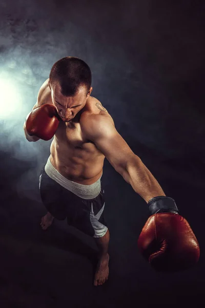 Muscular Kickbox Muay Thai Fighter Punching Smoke — Stock Photo, Image