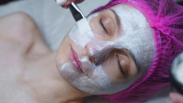 Woman Reception Doctor Beautician Beautiful Girl Put Rejuvenating Mask Face — Stock Video
