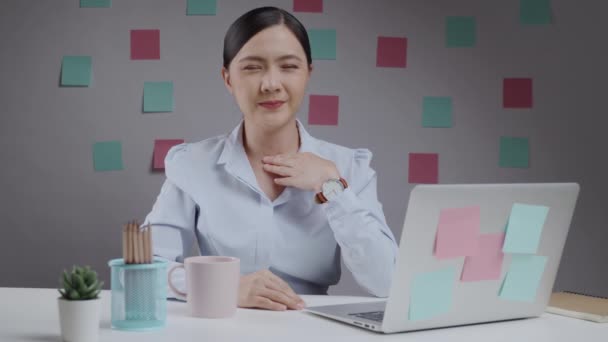 Asian Woman Working Laptop Sitting Home Office Sick Stuffy Nose — Vídeos de Stock