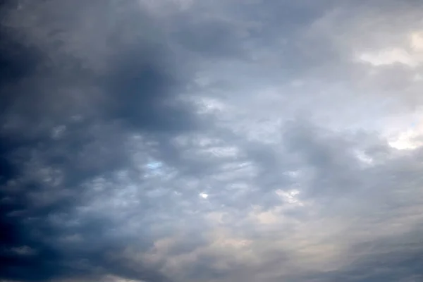 Cielo Con Nuvole Grigio Scuro Prima Dopo Pioggia — Foto Stock