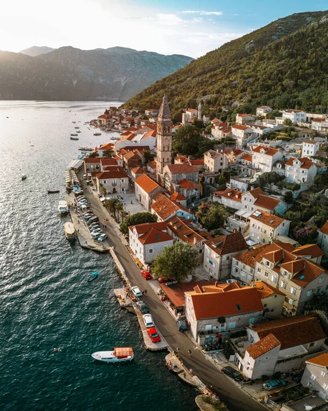 Vista Drone Uma Bela Cidade Costeira Montenegro Chamada Perast — Fotografia de Stock