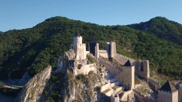 Drone Uitzicht Prachtige Golubac Fort Donau Rivier Servië — Stockvideo