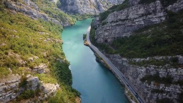 Lélegzetelállító Kilátás Nyílik Neretva Kanyonra Egy Autópálya Follwoing Folyóval Neretva — Stock videók