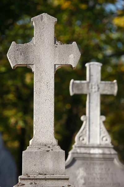 Cruz Pedra Cemitério Pere Lachaise França — Fotografia de Stock