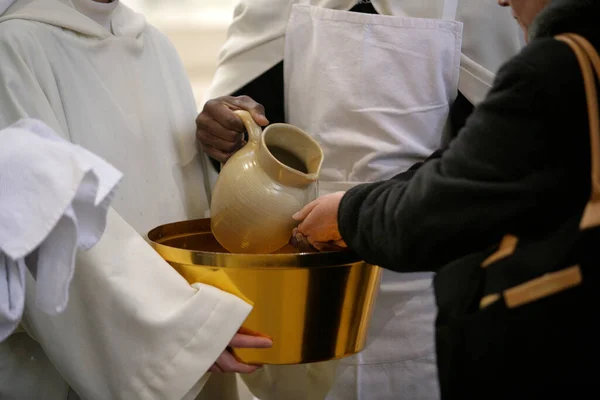 Misa Iglesia Católica Saint Gervais Dirigida Por Una Comunidad Monástica — Foto de Stock