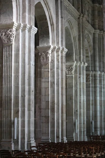 Cattedrale San Lazzaro Cattedrale San Lazzaro Colonne Nave Francia — Foto Stock