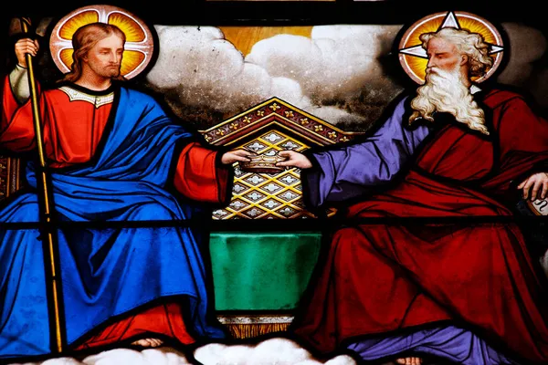 圣路易斯大教堂的玻璃杯 耶稣和上帝 — 图库照片