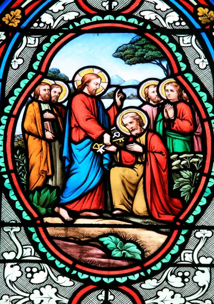 Witraże Chrystus Dostarczając Klucz Kościoła Piotrowi Francja — Zdjęcie stockowe