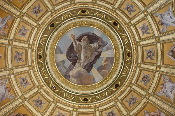 Cupola Della Basilica Santo Stefano Decorata Con Mosaici Disegnati Karoly — Foto Stock