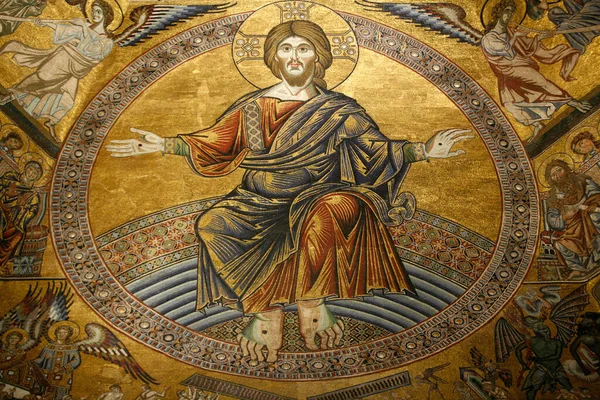 Firenze Duomo 'daki Mozaikler Baptistery' i kapsıyor. Son karar. İtalya. 