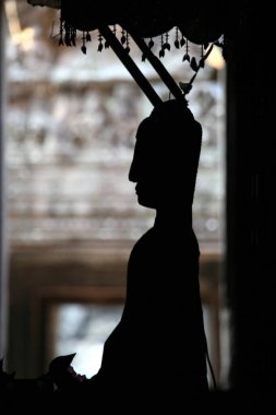 Bayon Tapınağı 'ndaki Buda Heykeli. Kamboçya. 