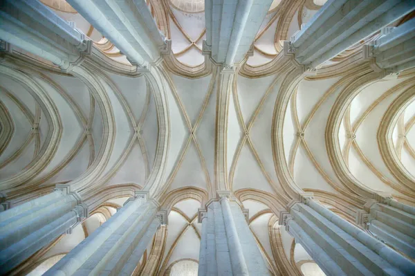 Abadia Santa Maria Nave Central Portugal — Fotografia de Stock