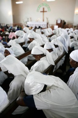Makelekele Evanjelik Kilisesi. Pazar ayini. Brazzaville.