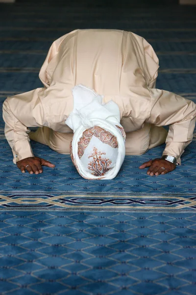 Muszlim Ima Egy Mecsetben Péntek Előtti Saláta Egyesült Arab Emírségek — Stock Fotó