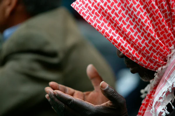 Camide Cuma Namazı Afrikalı Müslümanlar Dua Ediyor Fransa — Stok fotoğraf