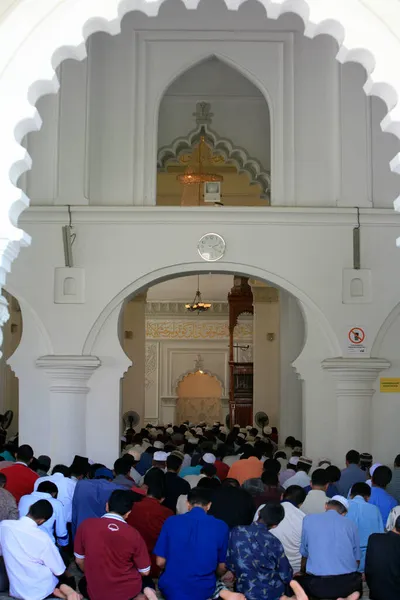 星期五祈祷 Kapitan Kling清真寺 马来西亚 — 图库照片