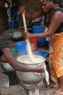Mısır, Afrika 'da Günlük Yaşam' ı pişiriyor. Togo.