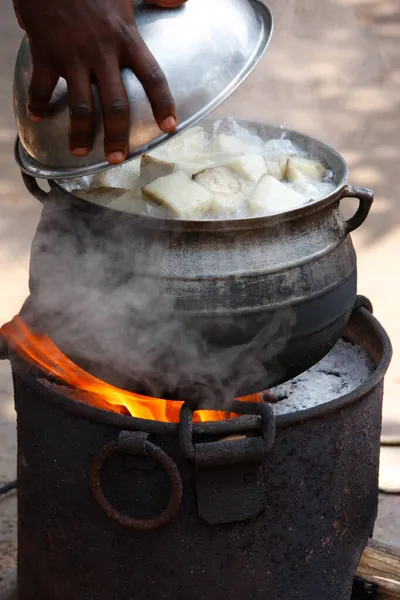 African Kitchen Yam Cooking Togo — Stock Photo, Image