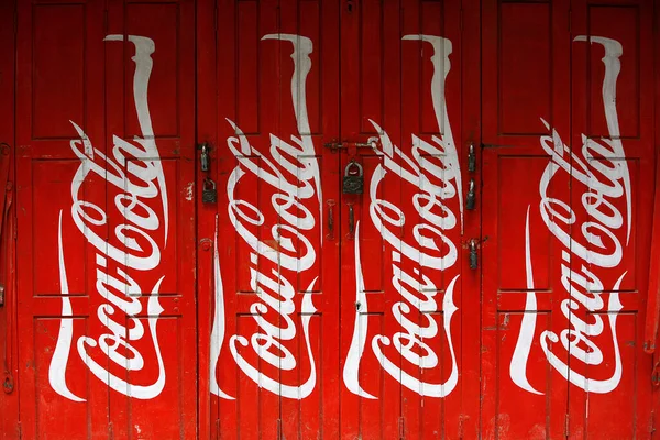 Coca Cola Werbung Einem Geschäft Nepal — Stockfoto