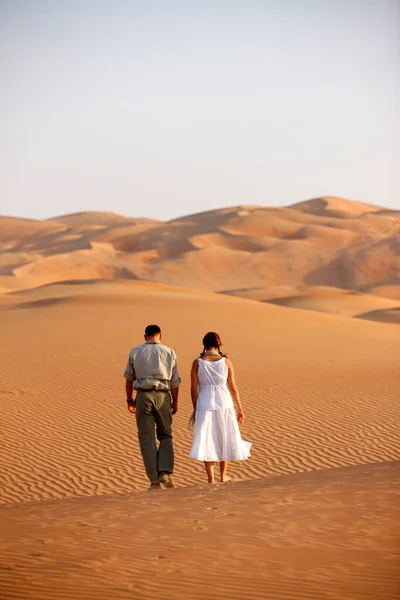 在Liwa沙漠旅行 阿拉伯联合酋长国 阿布扎比 阿布扎比 — 图库照片