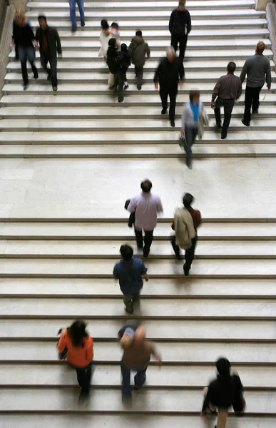 Pessoas Subir Degraus França — Fotografia de Stock