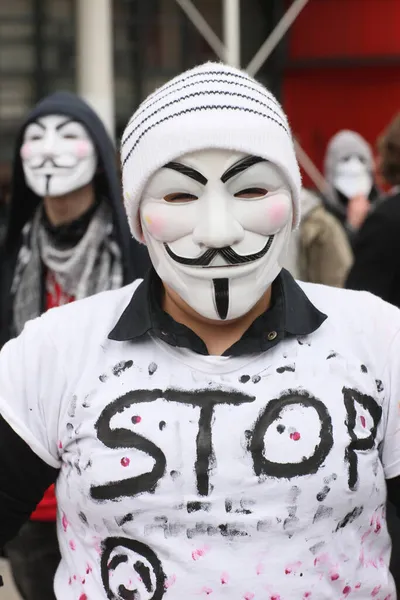 Protester Iført Guy Fawkes Maske Varemærke Anonym Bevægelse Baseret Karakter - Stock-foto