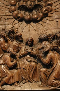 Kutsal Ruh 'un inişi. Ahşap heykel. 17. yüzyıl. Sainte-Elisabeth-de-Hongrie kilisesi. Fransa. 