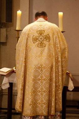 Ortodoks ayini. St. Jean Chrysotome ayini. Fransa. 