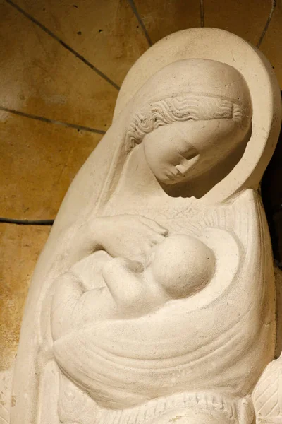 Iglesia Notre Dame Des Otages Virgen Con Estatua Niño Francia — Foto de Stock