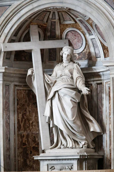 Estatua Santa Elena Emperatriz Romana Esposa Constancio Madre Constantino Basílica —  Fotos de Stock