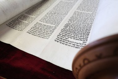 Yahudi torah parşömeni. Museviliğin sembolü. Fransa. 