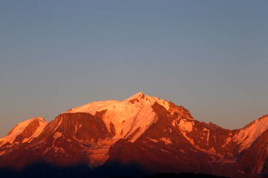 Fransız Alpleri. Mont Blanc 'ı. Avrupa 'nın en yüksek dağı (4810 metre). Fransa. 