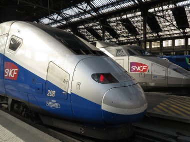 Gare de Lyon. TGV. Ulaşım. Fransa. 